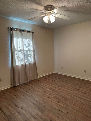 1414 LONGVIEW STREET, Wichita Falls, TX 76306