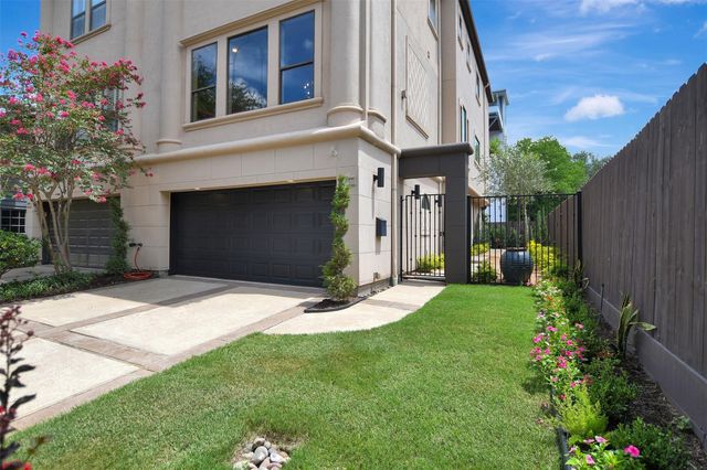 2817 Newman Street, Houston, TX 77098