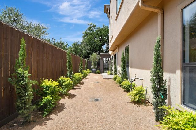 2817 Newman Street, Houston, TX 77098