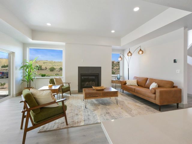392 W Ridges Boulevard, Grand Junction, CO 81507