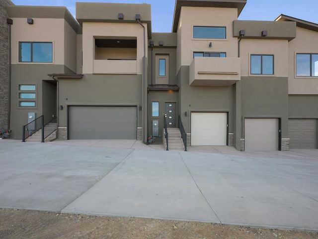392 W Ridges Boulevard, Grand Junction, CO 81507