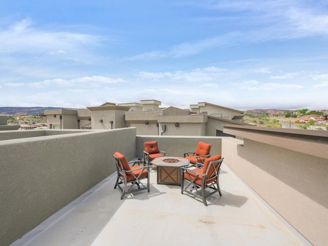 392 W Ridges Boulevard, Grand Junction, CO 81507