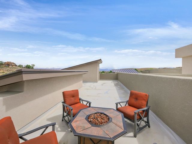 392 W Ridges Boulevard, Grand Junction, CO 81507