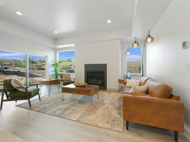 392 W Ridges Boulevard, Grand Junction, CO 81507