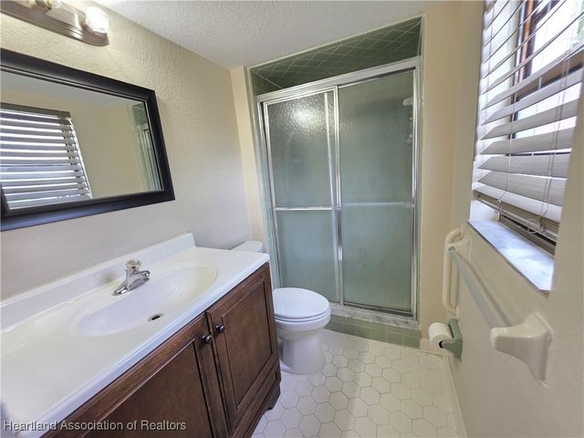 7 A Miracle Avenue, Avon Park, FL 33825