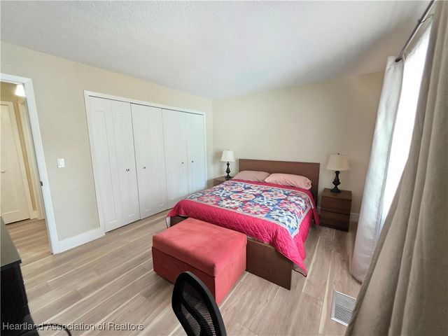 7 A Miracle Avenue, Avon Park, FL 33825