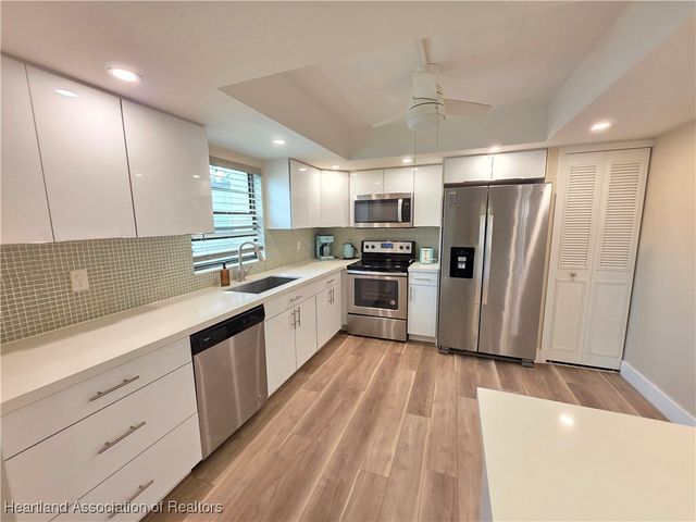7 A Miracle Avenue, Avon Park, FL 33825