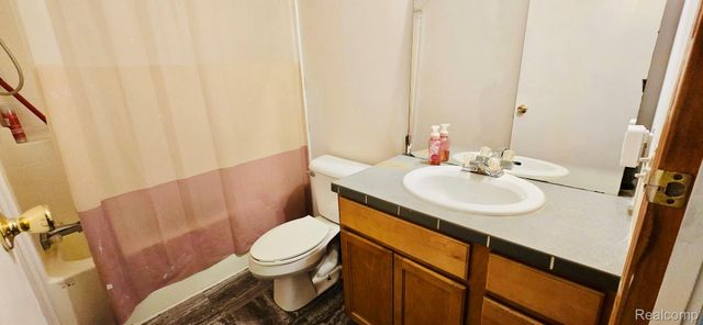 2298 N Wilmoth Highway, Raisin Township, MI 49221