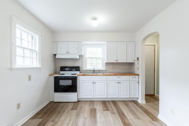 4007 Hoagland Avenue, Fort Wayne, IN 46807