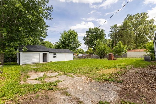 2145 S 47th Terrace, Kansas City, KS 66106