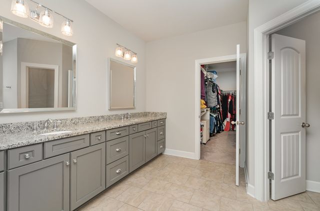 9222 Holstein Dr, Nolensville, TN 37135