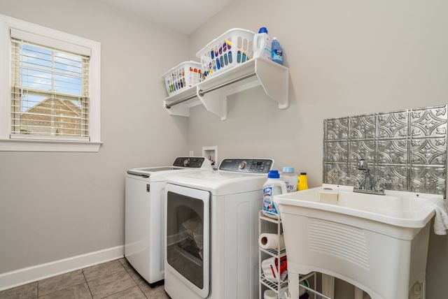 9222 Holstein Dr, Nolensville, TN 37135