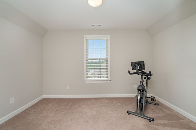 9222 Holstein Dr, Nolensville, TN 37135