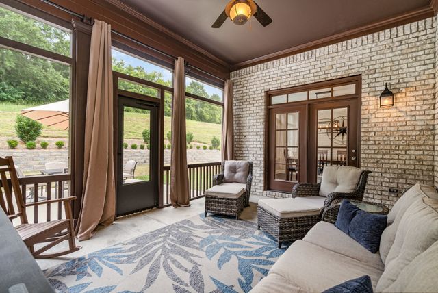 9222 Holstein Dr, Nolensville, TN 37135