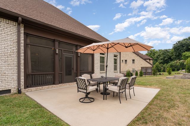 9222 Holstein Dr, Nolensville, TN 37135