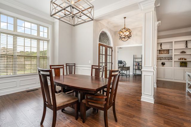 9222 Holstein Dr, Nolensville, TN 37135
