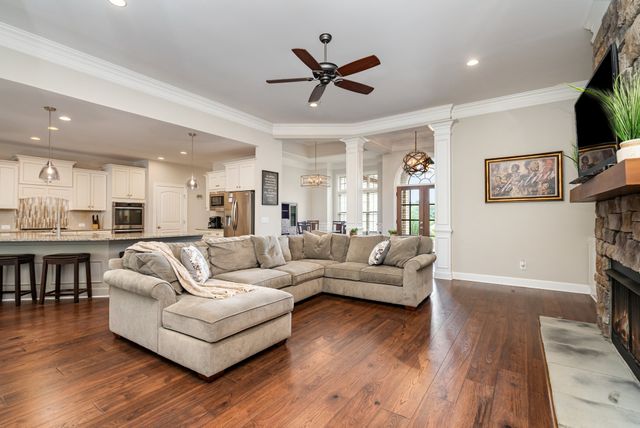 9222 Holstein Dr, Nolensville, TN 37135