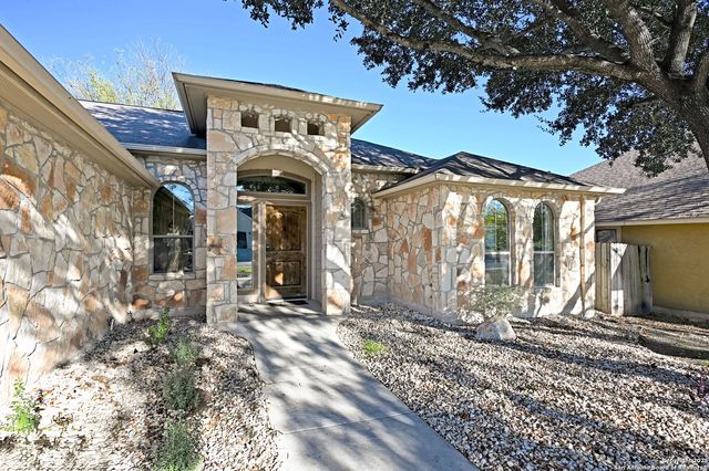 2223 SUN CHASE BLVD, New Braunfels, TX 78130