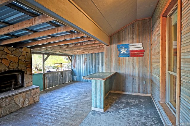 2223 SUN CHASE BLVD, New Braunfels, TX 78130