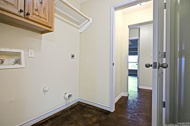 2223 SUN CHASE BLVD, New Braunfels, TX 78130