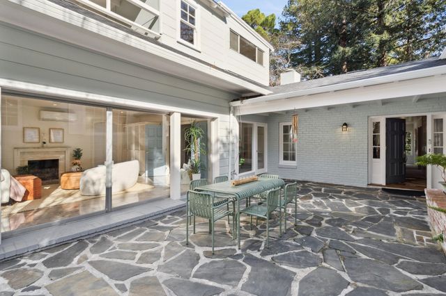 5922 Bruns Ct, Oakland, CA 94611