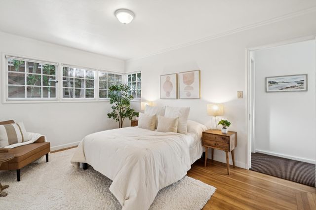 5922 Bruns Ct, Oakland, CA 94611