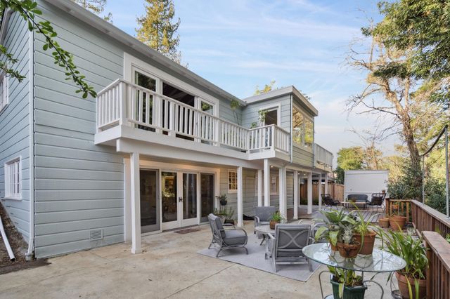 5922 Bruns Ct, Oakland, CA 94611