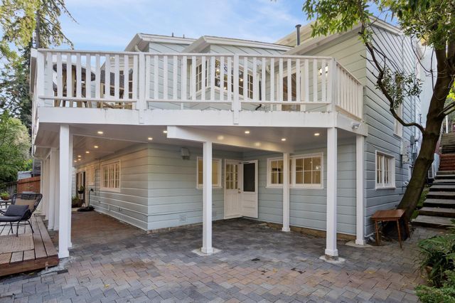 5922 Bruns Ct, Oakland, CA 94611