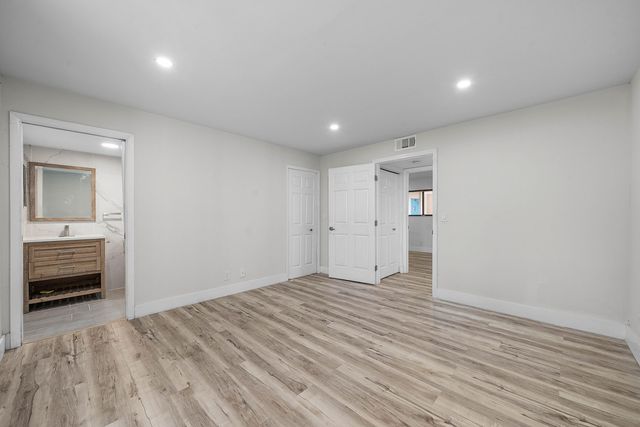 5190 LAS VERDES Circle 105, Delray Beach, FL 33484