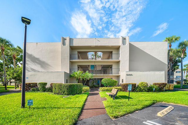 5190 LAS VERDES Circle 105, Delray Beach, FL 33484