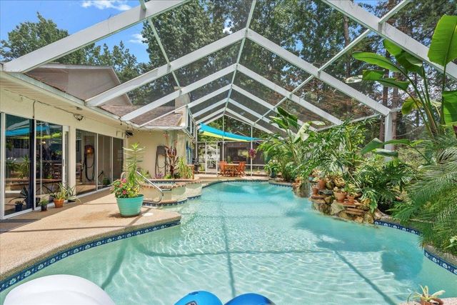 22 Woodston Lane, Palm Coast, FL 32164