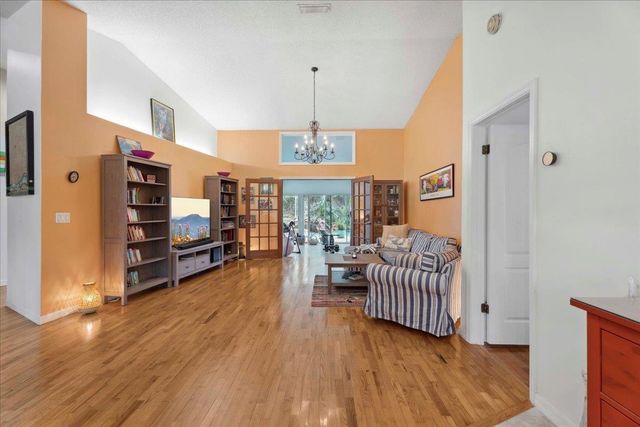 22 Woodston Lane, Palm Coast, FL 32164