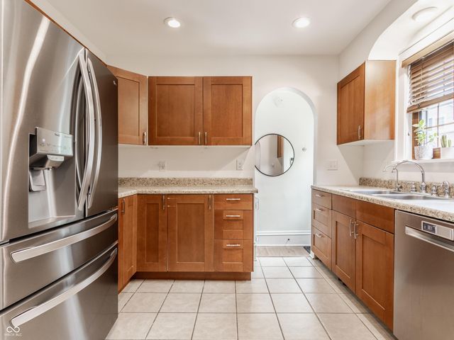 5425 N Kenwood Avenue, Indianapolis, IN 46208