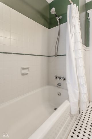 5425 N Kenwood Avenue, Indianapolis, IN 46208