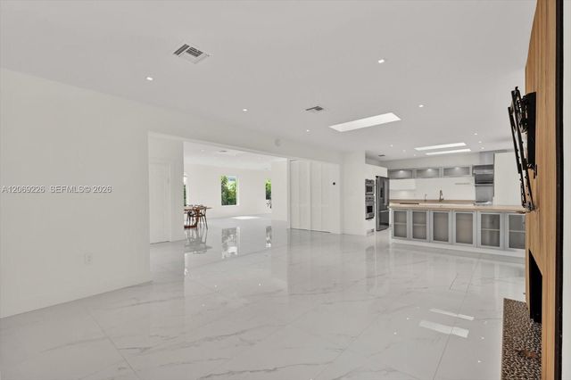 1777 Daytonia Road, Miami Beach, FL 33141