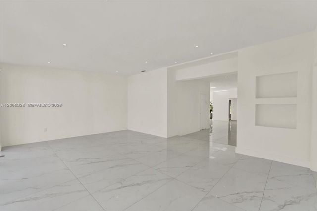 1777 Daytonia Road, Miami Beach, FL 33141