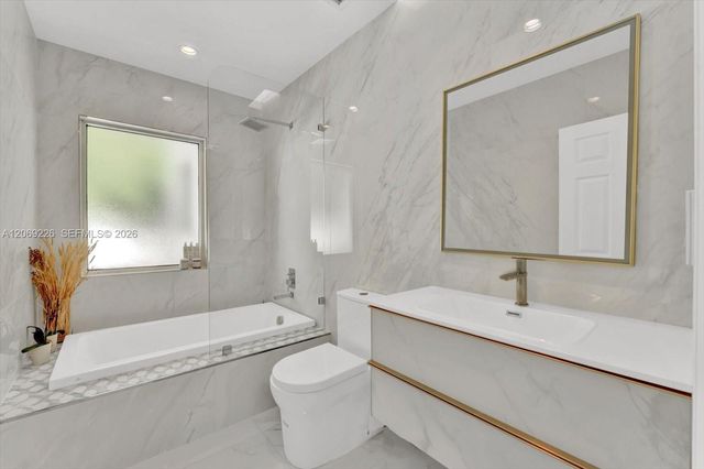 1777 Daytonia Road, Miami Beach, FL 33141