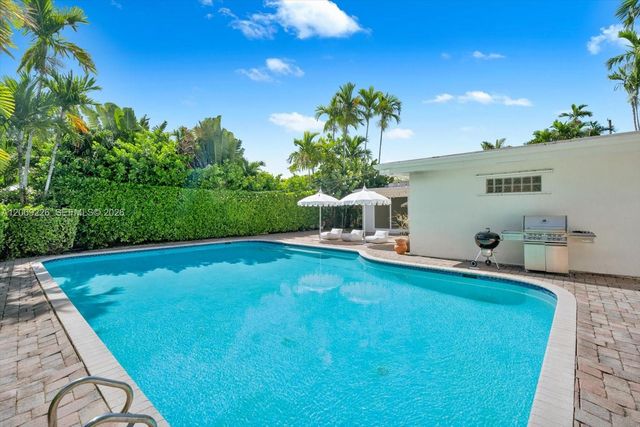1777 Daytonia Road, Miami Beach, FL 33141