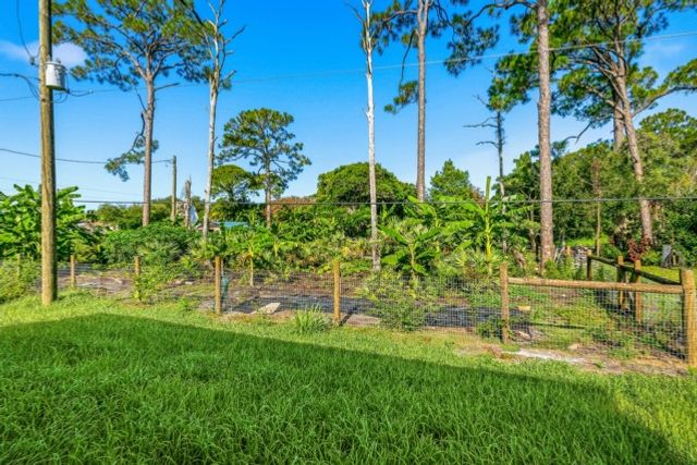 775 11th Avenue SW, Vero Beach, FL 32962