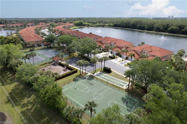 13951 Eagle Ridge Lakes DR 203, Fort Myers, FL 33912