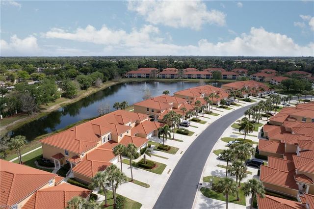 13951 Eagle Ridge Lakes DR 203, Fort Myers, FL 33912