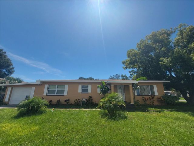 5230 11TH AVENUE S, Gulfport, FL 33707