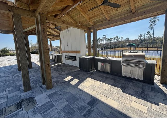 45 Splendor Run, Freeport, FL 32439