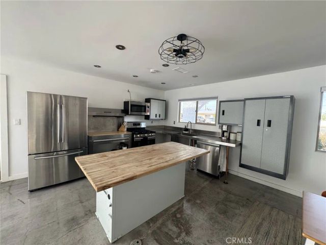 4011 E Camino San Simeon, Palm Springs, CA 92264