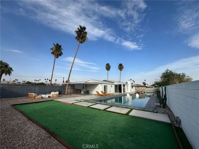 4011 E Camino San Simeon, Palm Springs, CA 92264