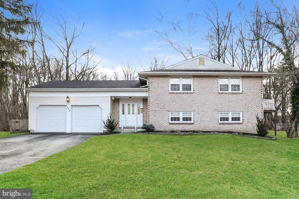 117 SCHOOLHOUSE TER, Mount Laurel, NJ 08054