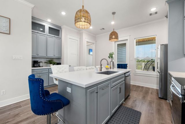 22906 Miramar Street, Galveston, TX 77554