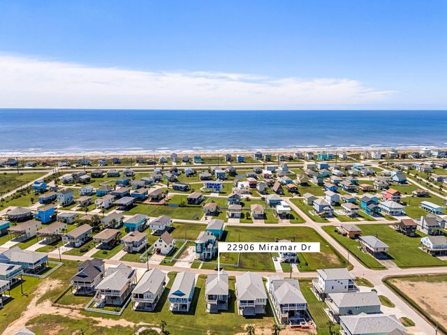 22906 Miramar Street, Galveston, TX 77554