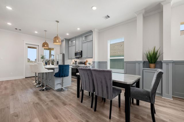 22906 Miramar Street, Galveston, TX 77554