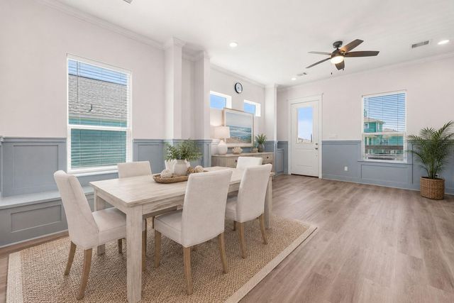 22906 Miramar Street, Galveston, TX 77554